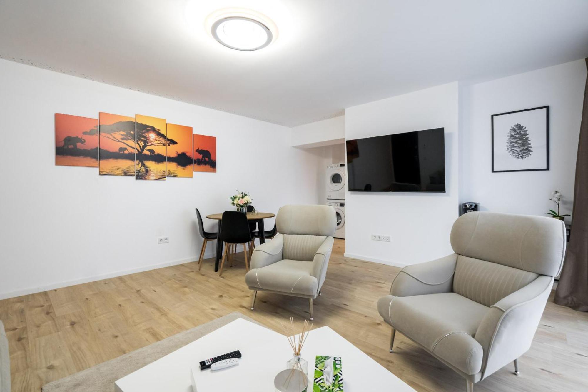 Breeze - Modern Escape In Pipera * Bucarest